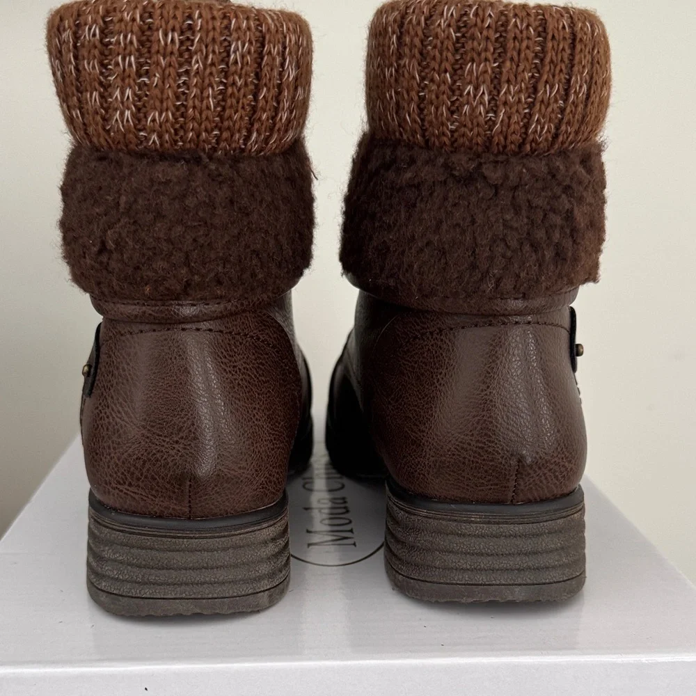 Cozy Brown Combat Boots with Knit Cuff - Picture 4 of 7